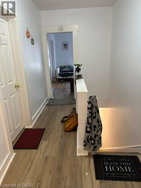 11b Wentworth Street N, Hamilton, Ontario  L8L 5T8 - Photo 5 - 40853486