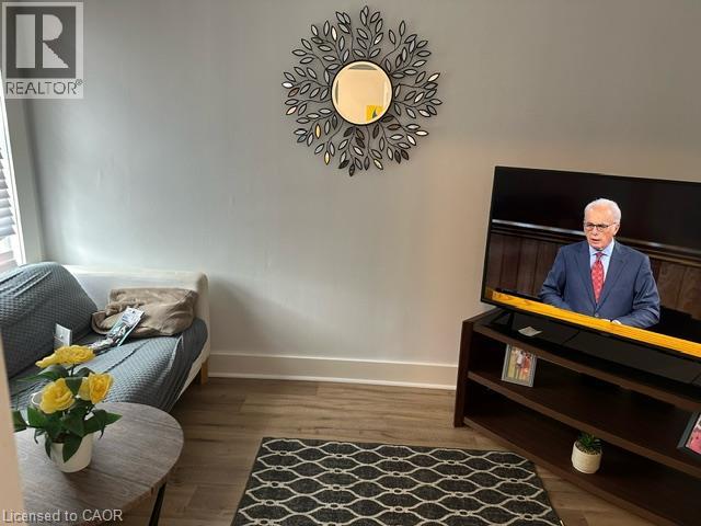 11b Wentworth Street N, Hamilton, Ontario  L8L 5T8 - Photo 7 - 40853486