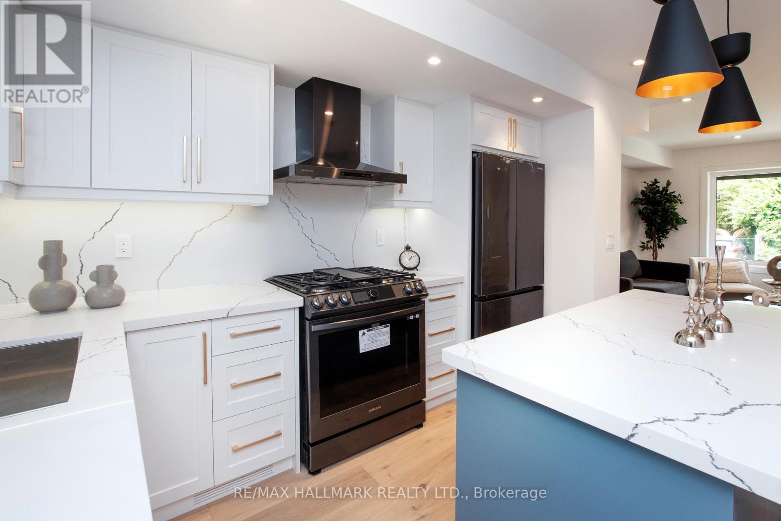 1 1/2 Delaney Crescent, Toronto, Ontario  M6K 1P9 - Photo 15 - C13672738