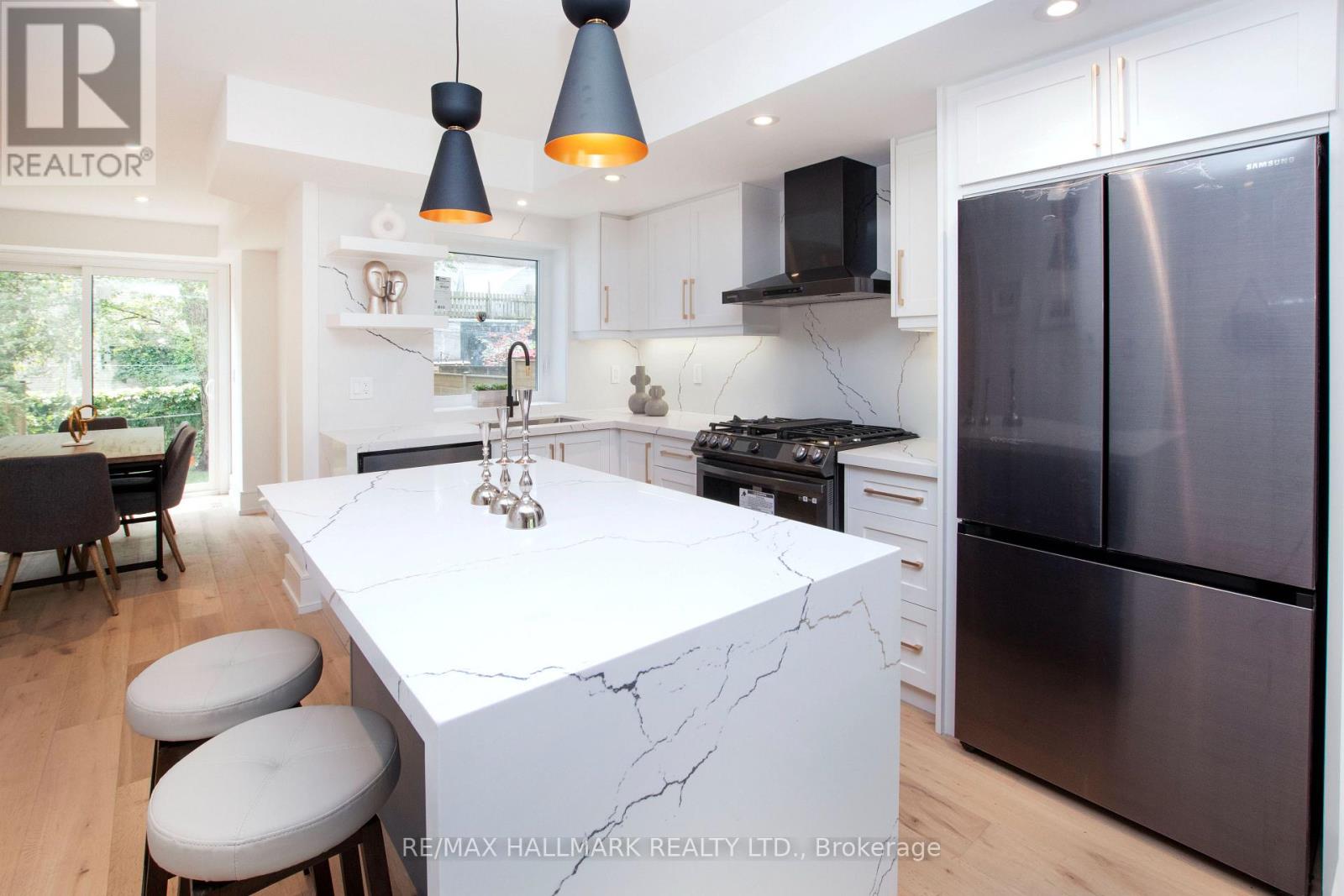 1 1/2 Delaney Crescent, Toronto, Ontario  M6K 1P9 - Photo 17 - C13672738