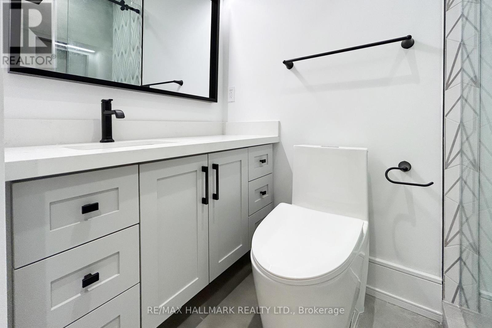 1 1/2 Delaney Crescent, Toronto, Ontario  M6K 1P9 - Photo 24 - C13672738