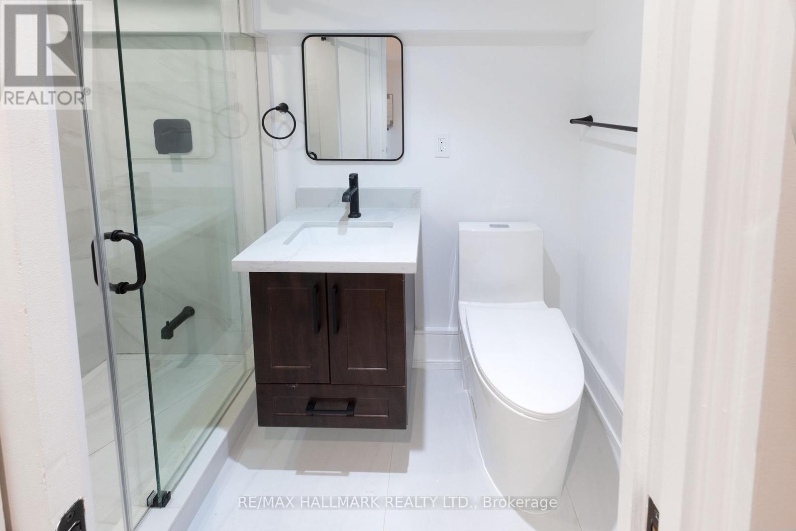 1 1/2 Delaney Crescent, Toronto, Ontario  M6K 1P9 - Photo 28 - C13672738