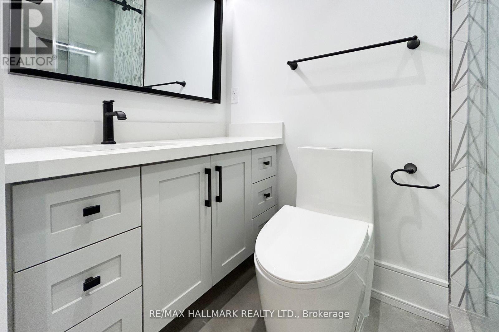 1 1/2 Delaney Crescent, Toronto, Ontario  M6K 1P9 - Photo 24 - C13672742