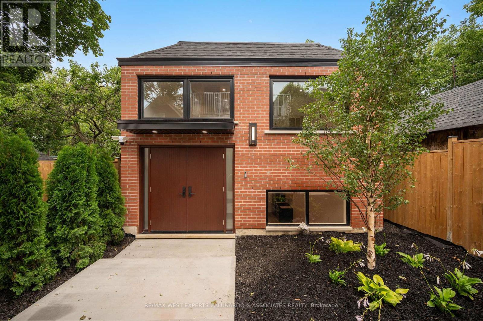 GARDEN SUITE - 412 GLENHOLME AVENUE