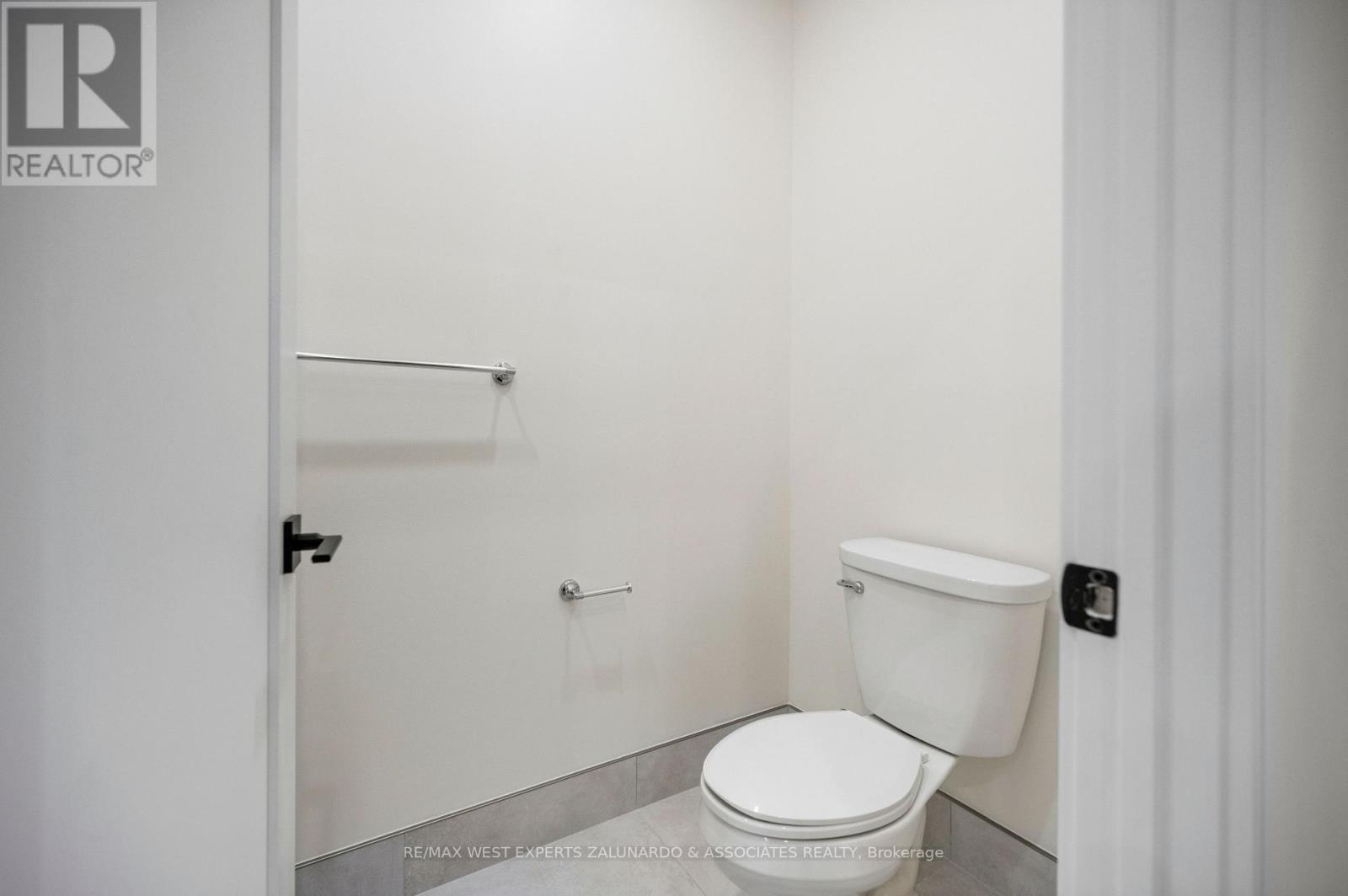 Garden Suite - 412 Glenholme Avenue, Toronto, Ontario  M6E 3E7 - Photo 14 - C13672858