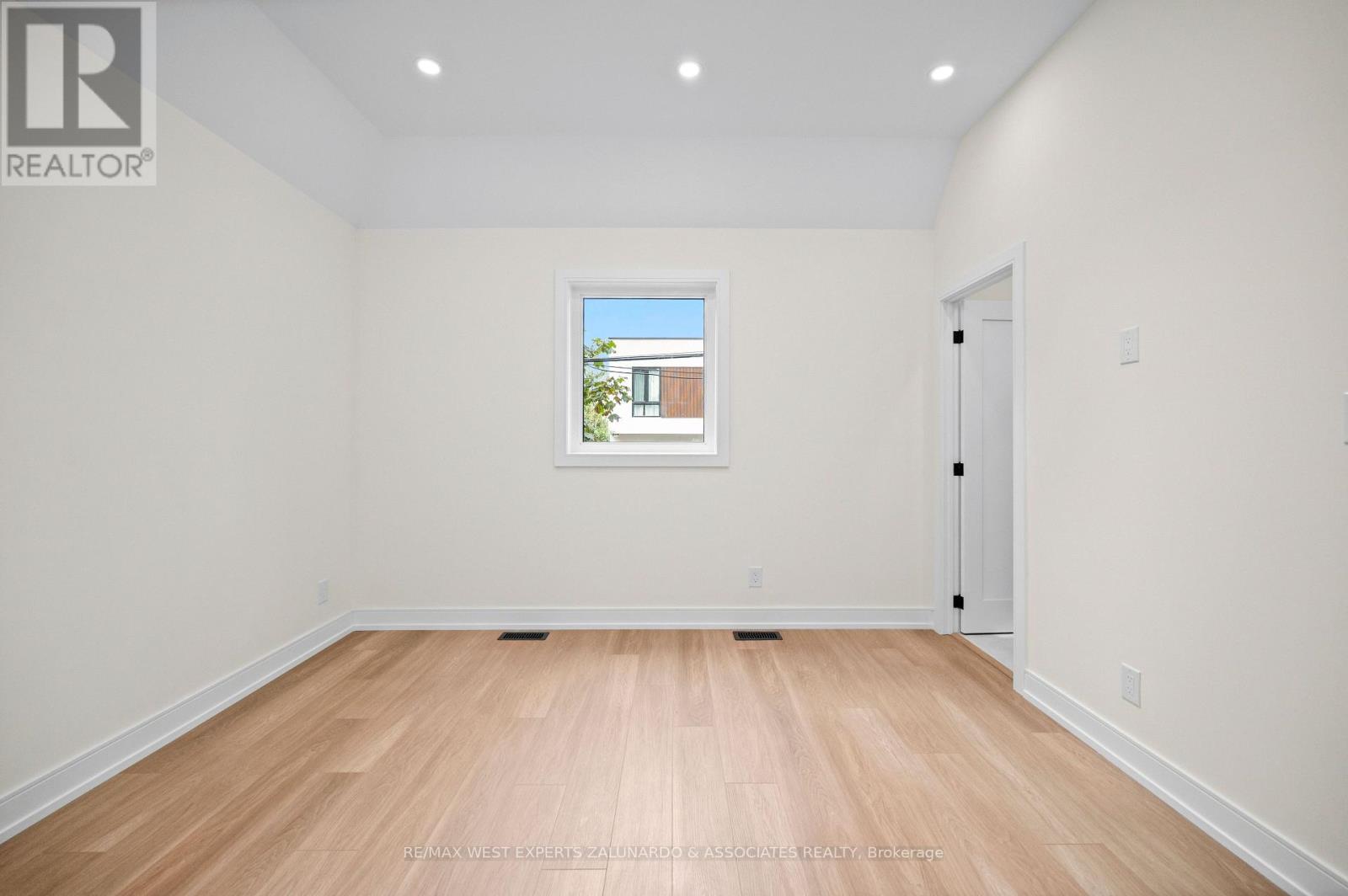 Garden Suite - 412 Glenholme Avenue, Toronto, Ontario  M6E 3E7 - Photo 24 - C13672858