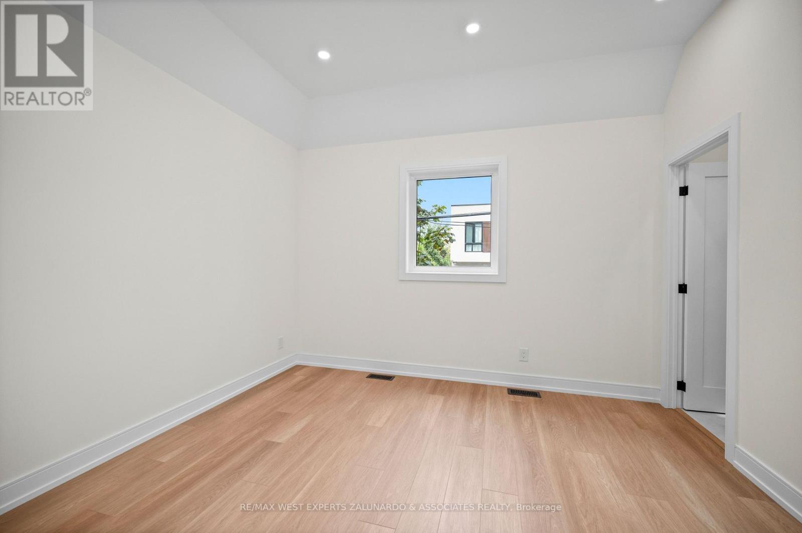 Garden Suite - 412 Glenholme Avenue, Toronto, Ontario  M6E 3E7 - Photo 25 - C13672858