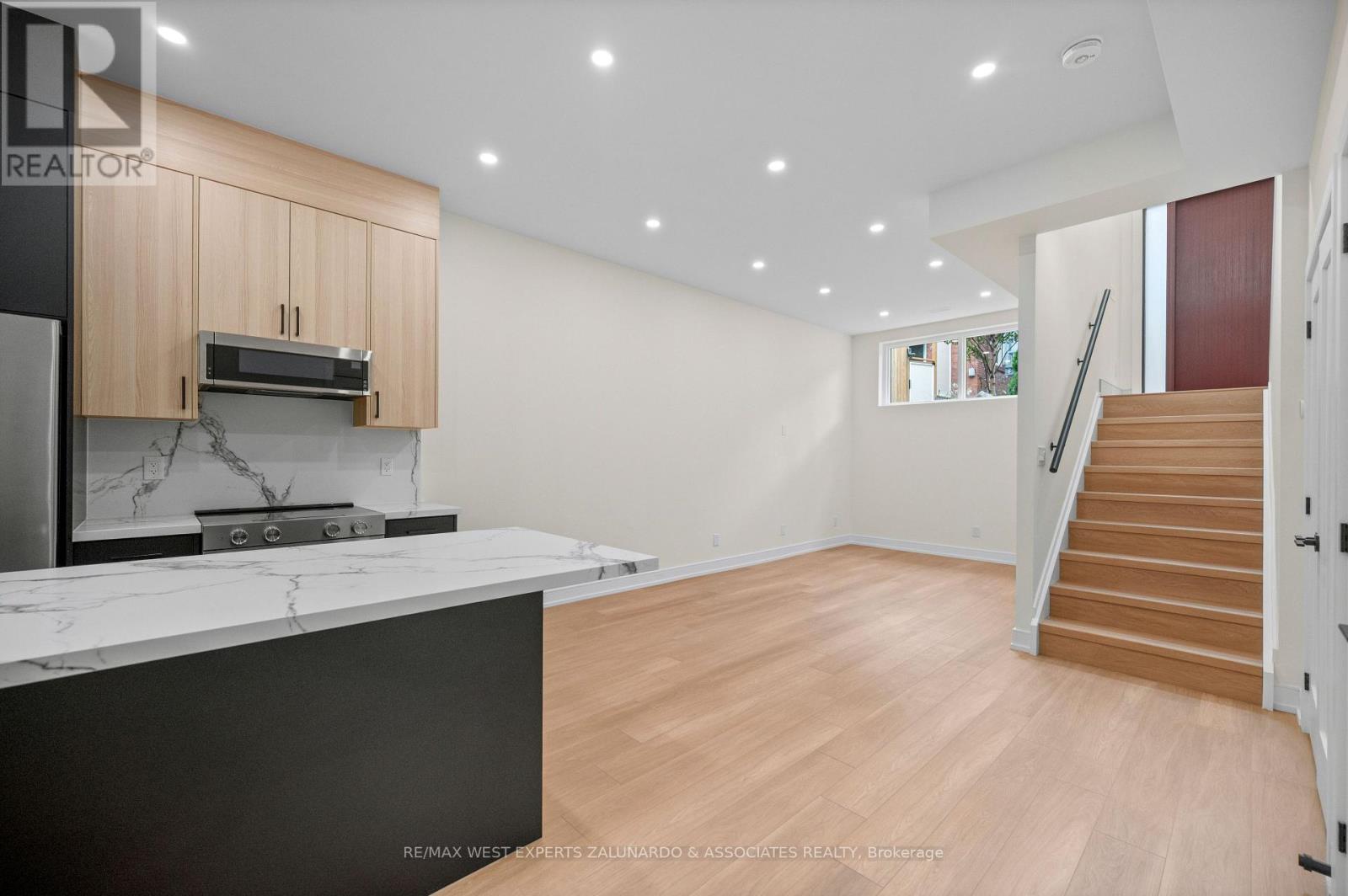 Garden Suite - 412 Glenholme Avenue, Toronto, Ontario  M6E 3E7 - Photo 6 - C13672858