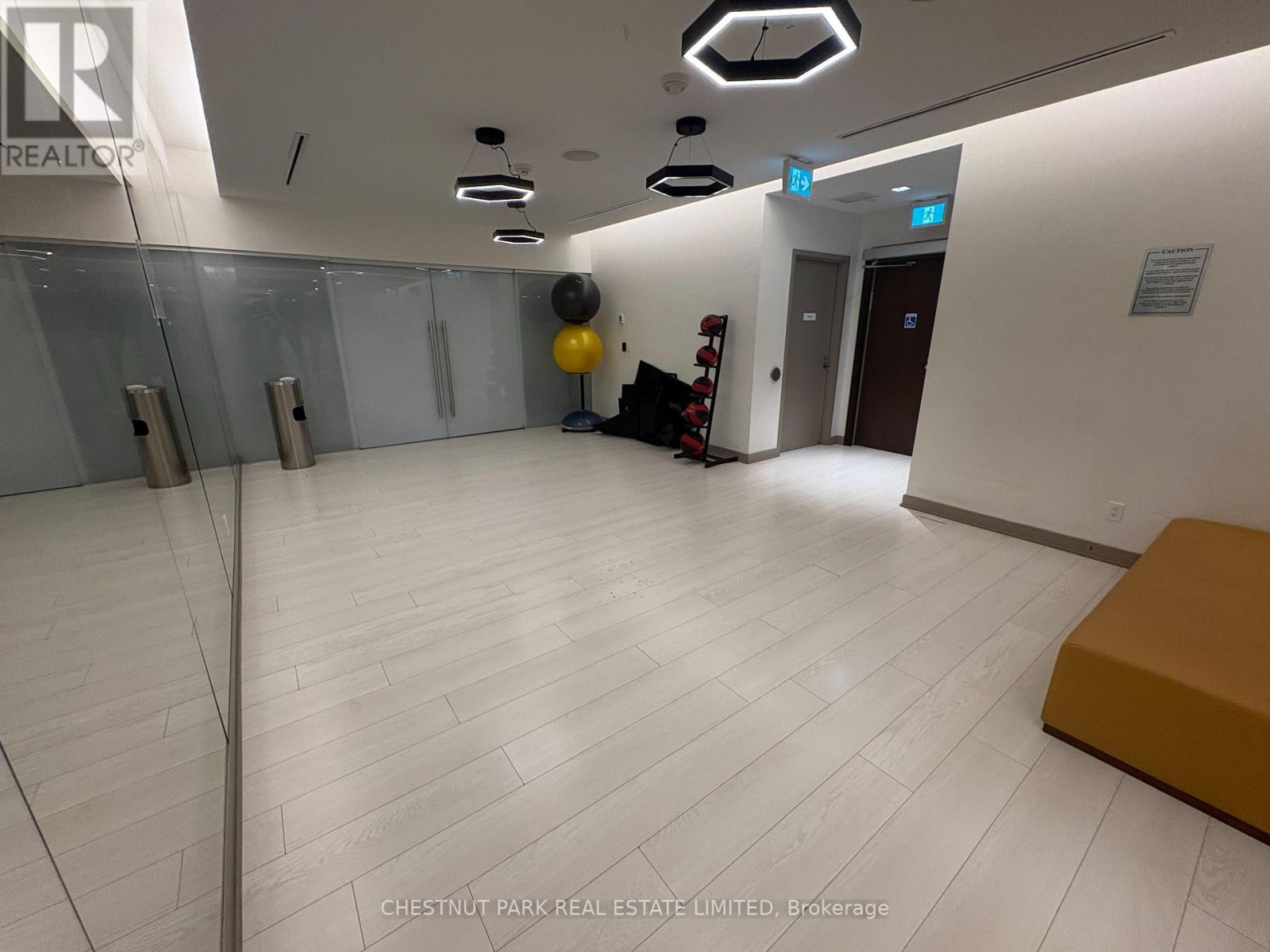 2401 - 6 Sonic Way, Toronto, Ontario  M3C 0P1 - Photo 13 - C13672862