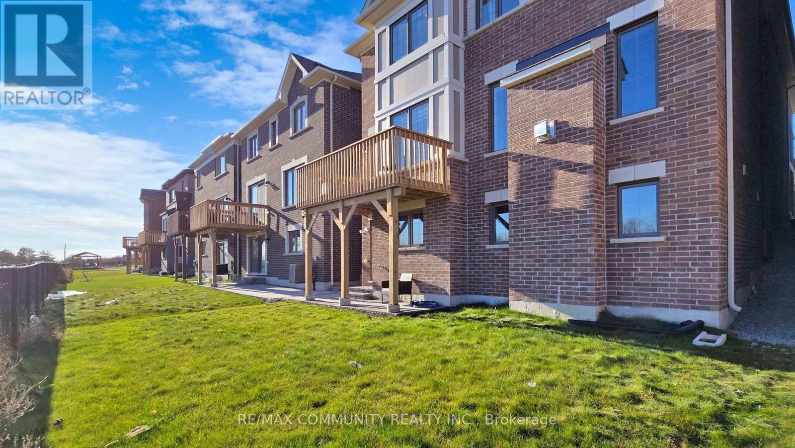 3279 Turnstone Boulevard, Pickering, Ontario  L1X 0M9 - Photo 37 - E13672740