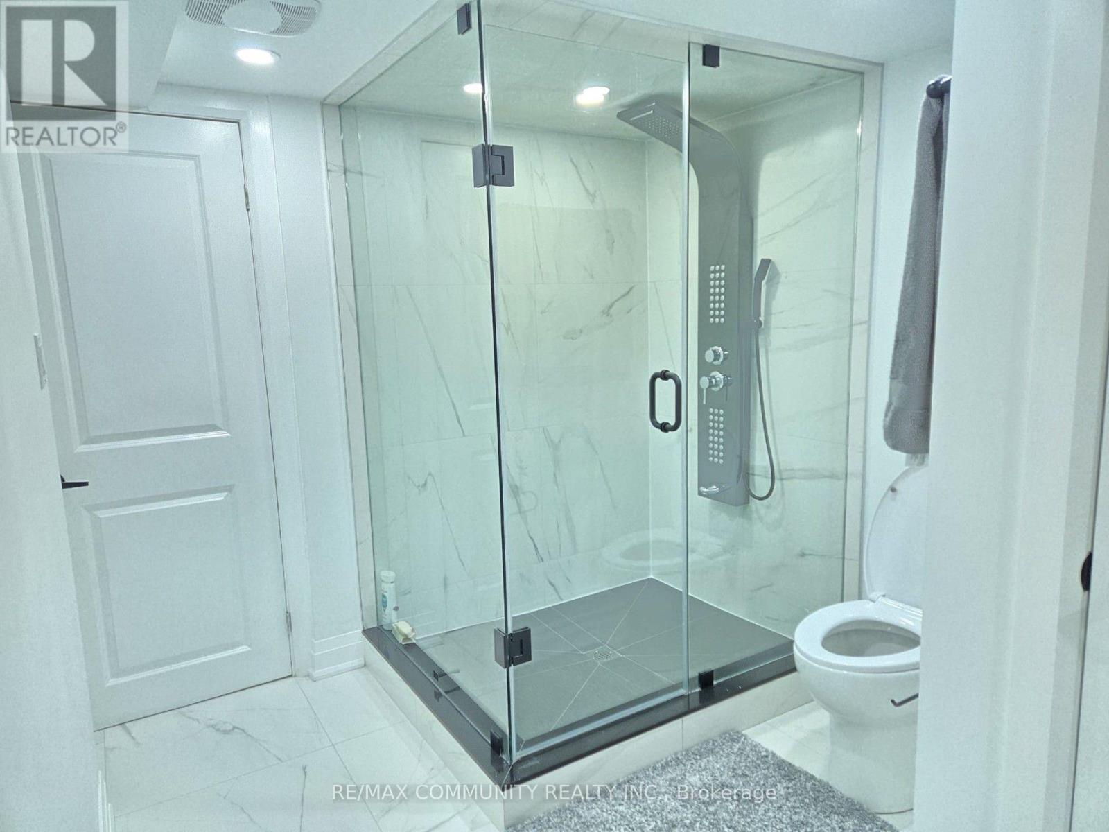 3279 Turnstone Boulevard, Pickering, Ontario  L1X 0M9 - Photo 46 - E13672740