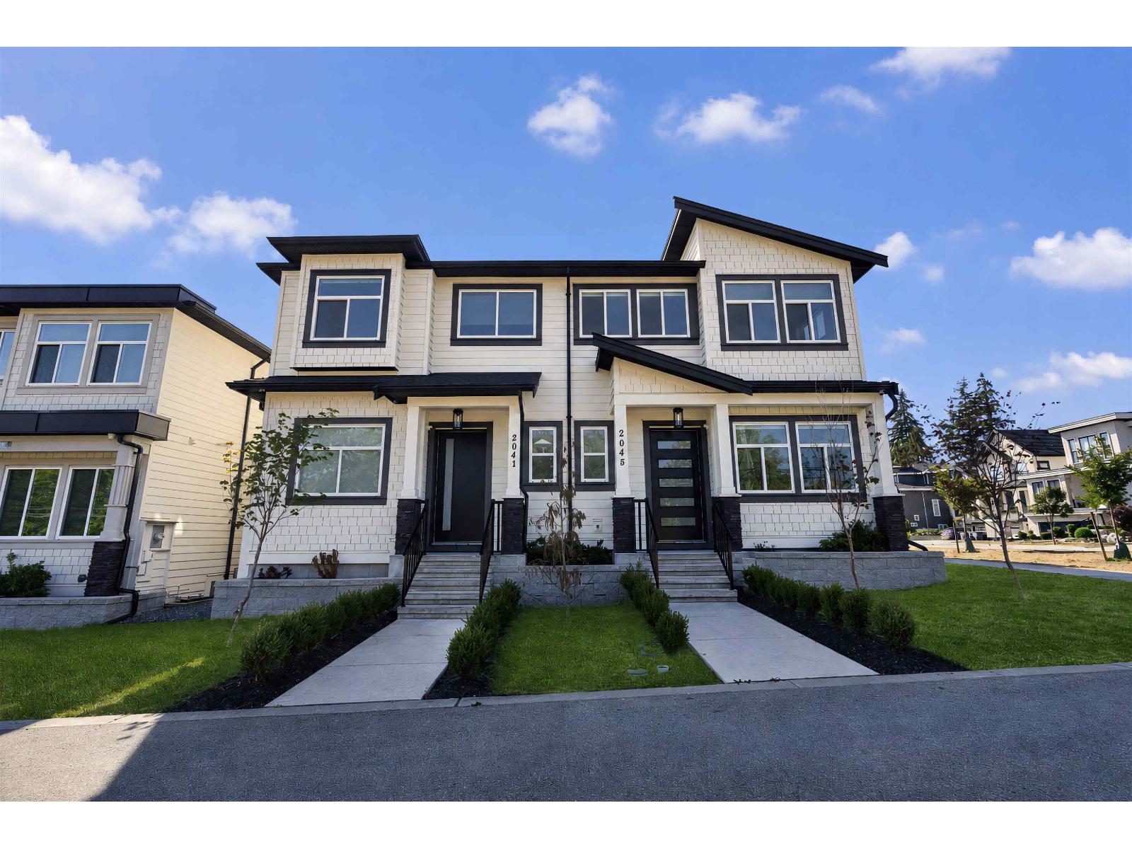 2041 168 Street, Surrey, British Columbia  V3Z 1H1 - Photo 2 - R3154137