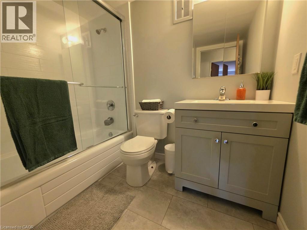 24 Mooregate Crescent Unit# 103, Kitchener, Ontario  N2M 2G1 - Photo 15 - 40848624