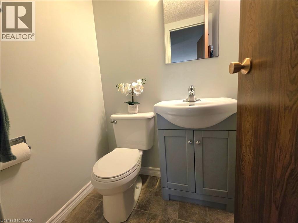 24 Mooregate Crescent Unit# 103, Kitchener, Ontario  N2M 2G1 - Photo 13 - 40848624