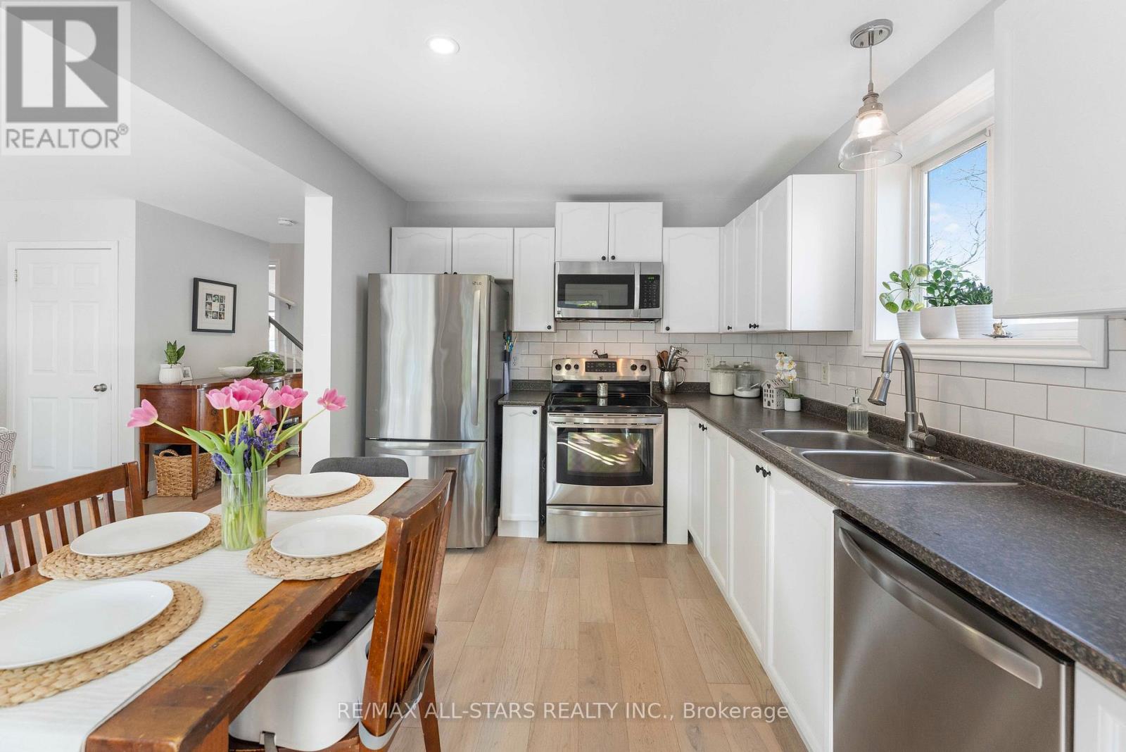 58 Margaret Graham Crescent, East Gwillimbury (Mt Albert), Ontario  L0G 1M0 - Photo 10 - N13672636
