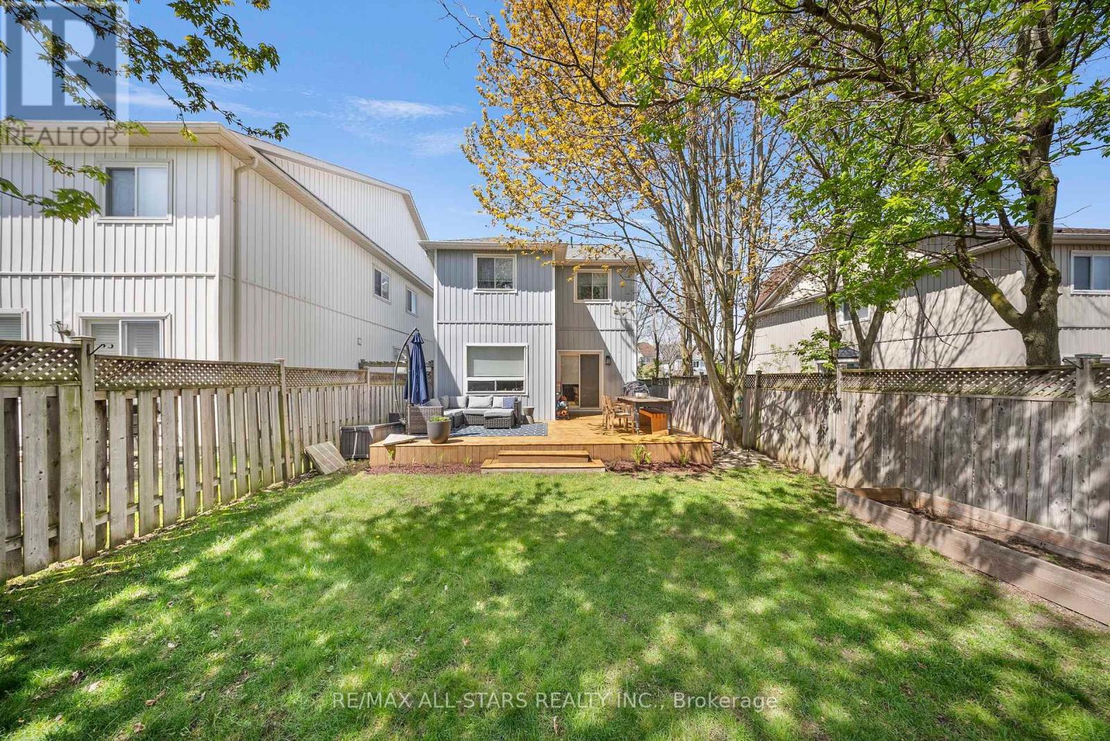 58 Margaret Graham Crescent, East Gwillimbury (Mt Albert), Ontario  L0G 1M0 - Photo 33 - N13672636