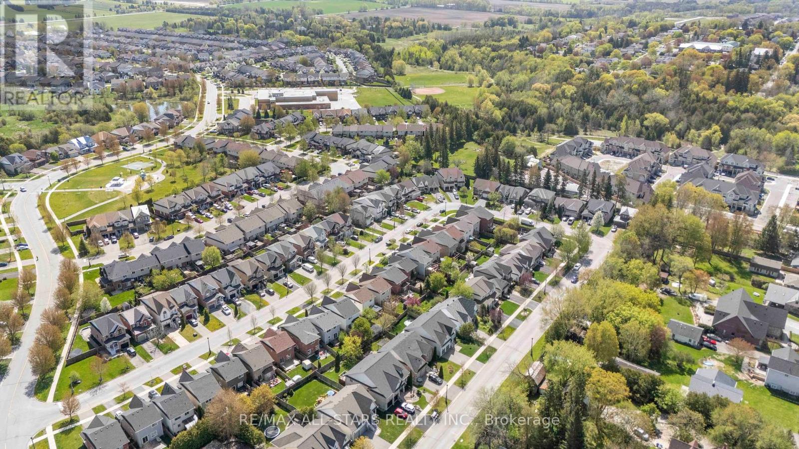 58 Margaret Graham Crescent, East Gwillimbury (Mt Albert), Ontario  L0G 1M0 - Photo 37 - N13672636