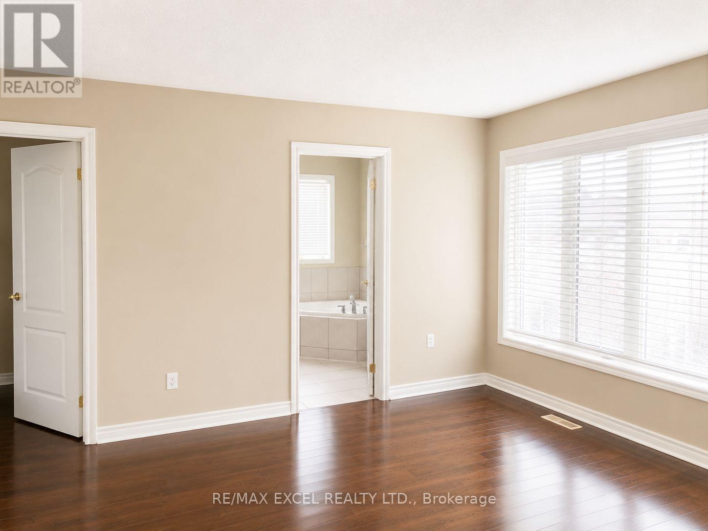44 Matthew Boyd Crescent, Newmarket, Ontario L3X 3C3 - Photo 16 - N13672660