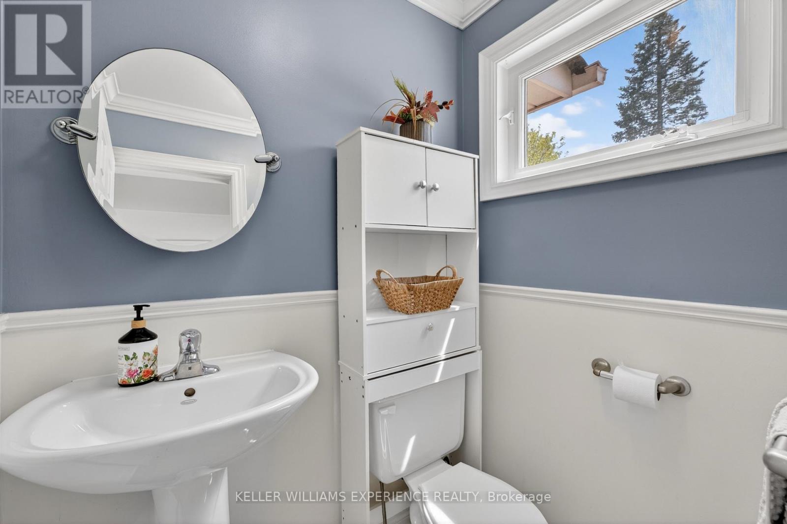 281 Victoria Street E, New Tecumseth, Ontario  L9R 1K4 - Photo 10 - N13672744
