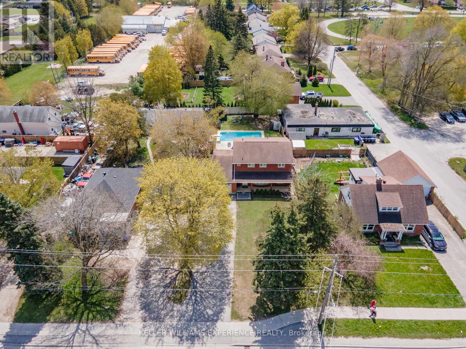 281 Victoria Street E, New Tecumseth, Ontario  L9R 1K4 - Photo 3 - N13672744