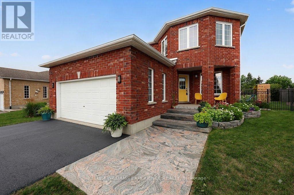 30 Nash Avenue, Springwater, Ontario  L0L 1P0 - Photo 4 - S13672614