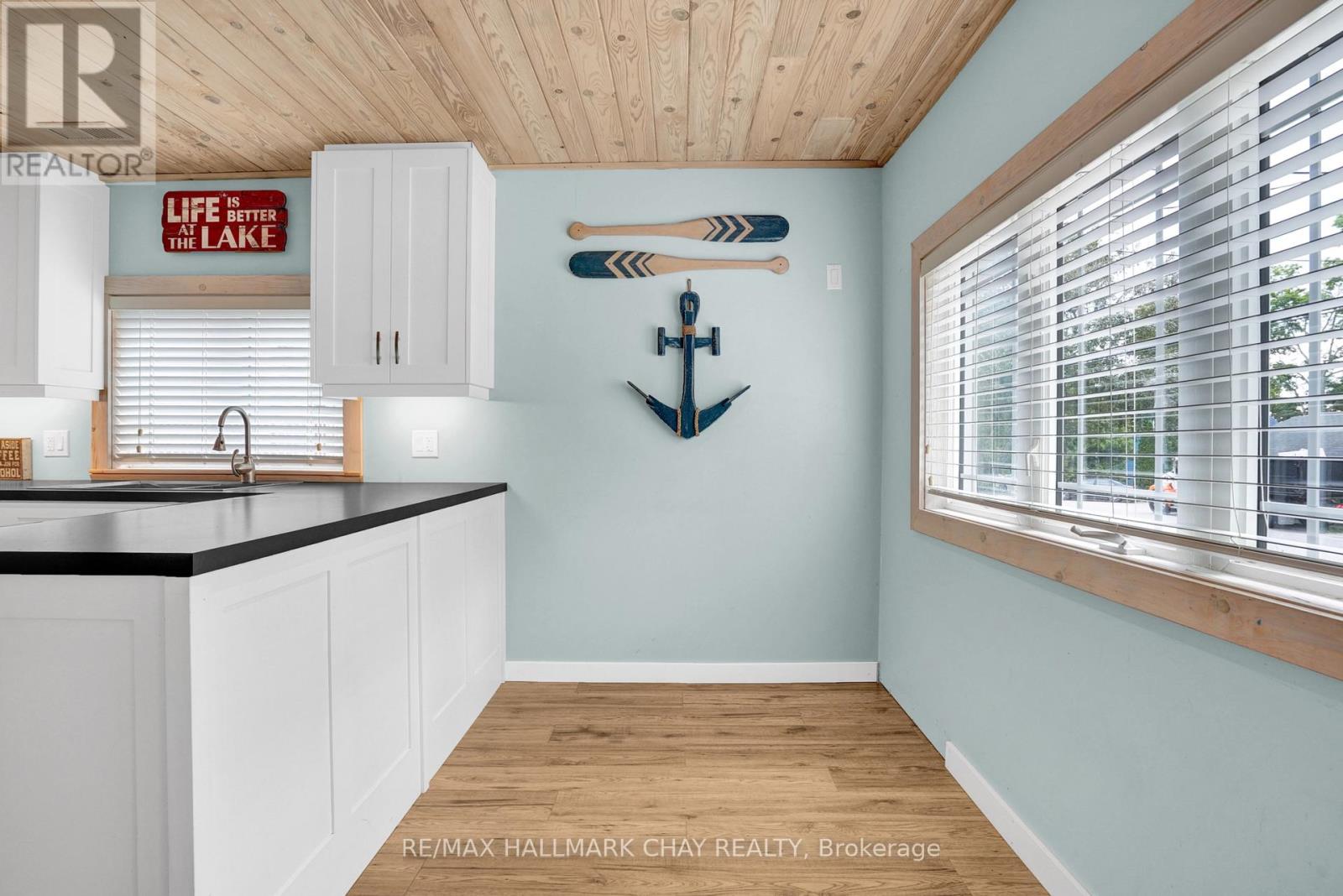 375 Robins Point Road, Tay, Ontario  L0K 2A0 - Photo 12 - S13672776