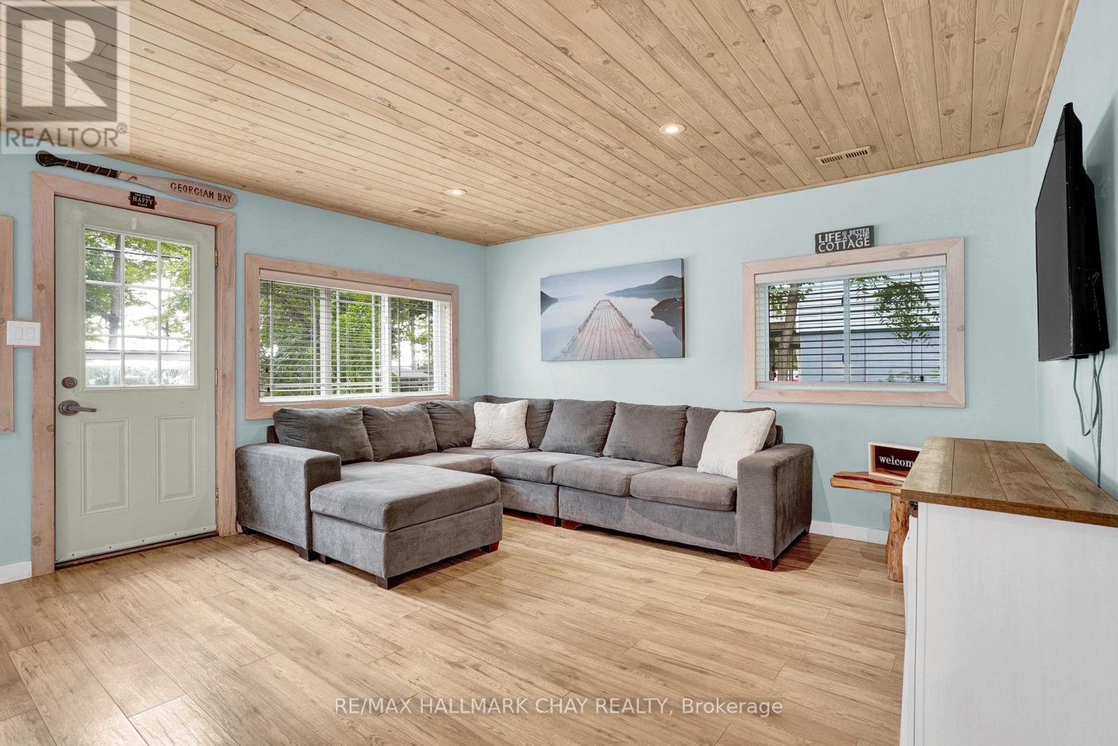 375 Robins Point Road, Tay, Ontario  L0K 2A0 - Photo 9 - S13672776