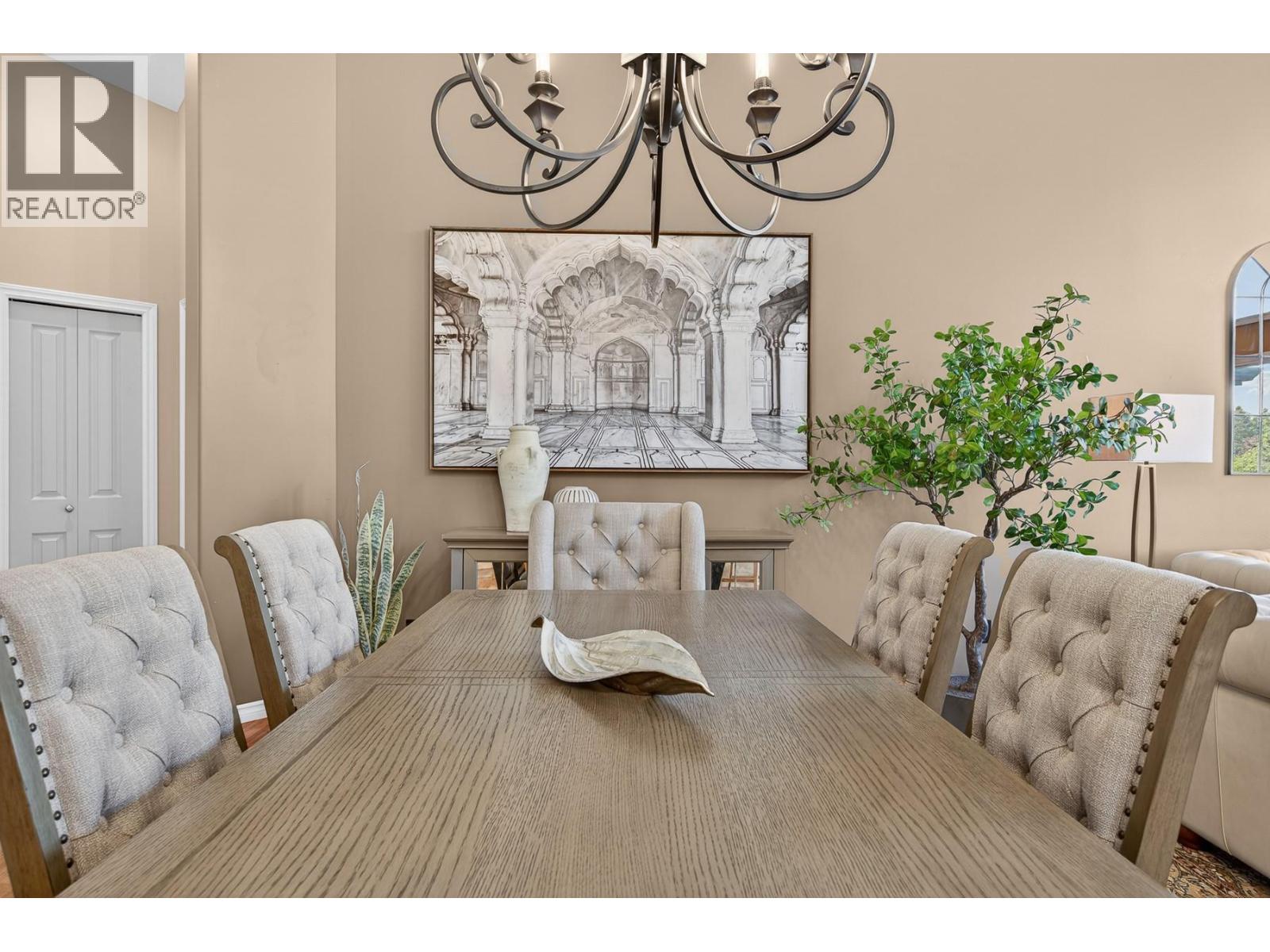 3929 Gallaghers Circle, Kelowna, British Columbia  V1W 3Z9 - Photo 9 - 10387357
