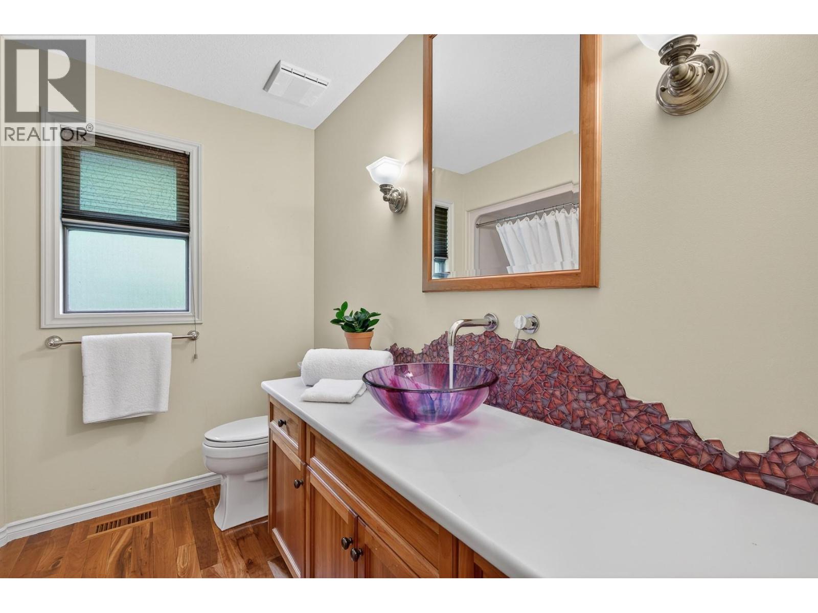 3929 Gallaghers Circle, Kelowna, British Columbia  V1W 3Z9 - Photo 47 - 10387357
