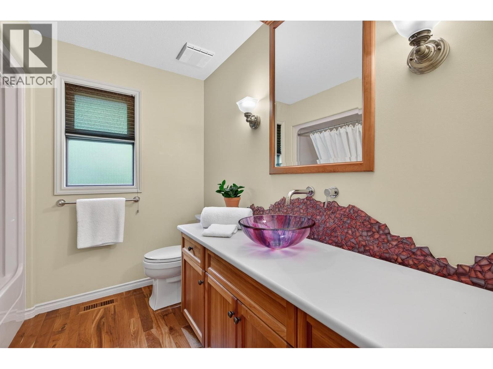 3929 Gallaghers Circle, Kelowna, British Columbia  V1W 3Z9 - Photo 46 - 10387357