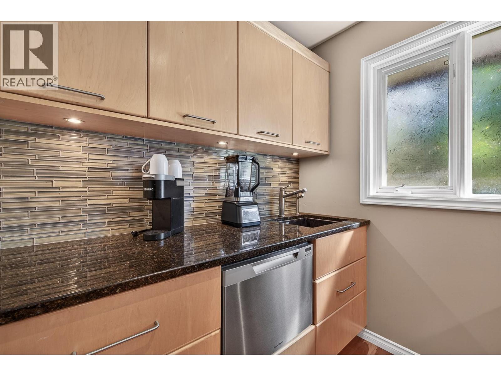 3929 Gallaghers Circle, Kelowna, British Columbia  V1W 3Z9 - Photo 39 - 10387357