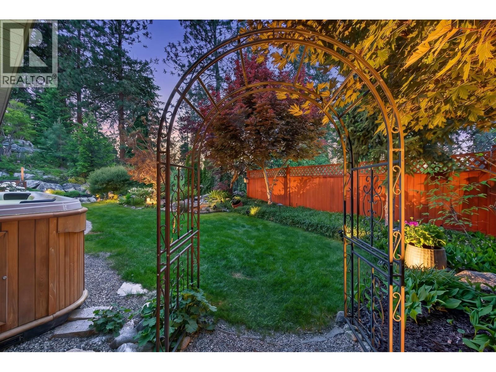 3929 Gallaghers Circle, Kelowna, British Columbia  V1W 3Z9 - Photo 79 - 10387357