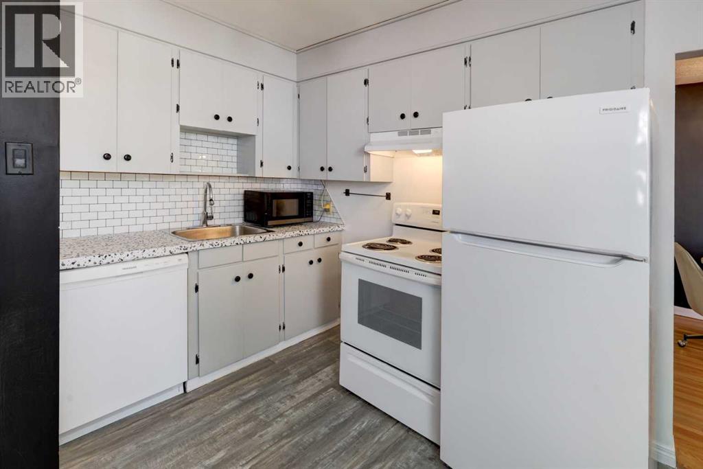 624 38 Street SW, Calgary, Alberta  T3C 1T2 - Photo 7 - A2336389