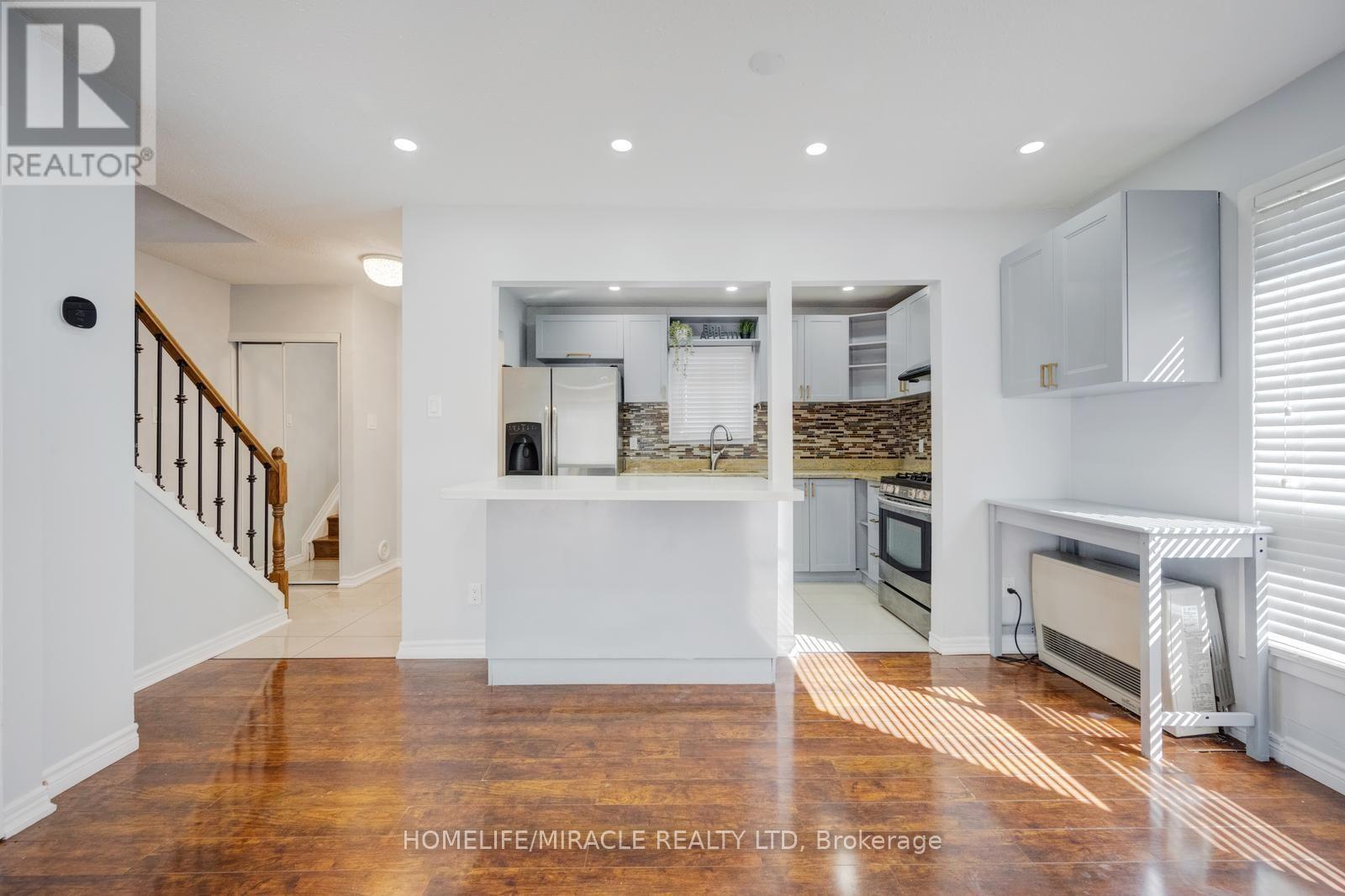 46 Jackman Drive, Brampton, Ontario  L6S 2L9 - Photo 6 - W13672612