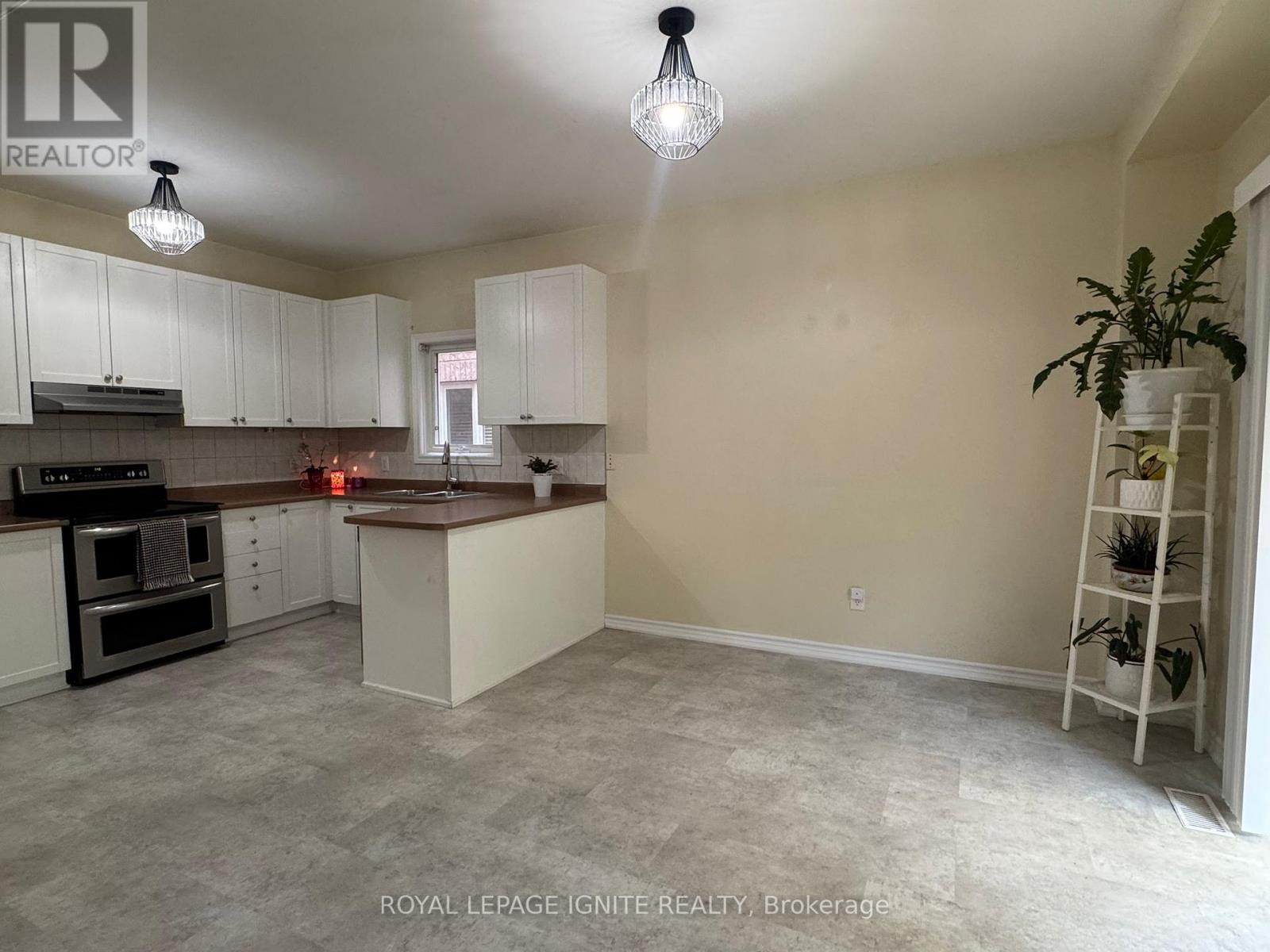 90 Sir Jacobs Crescent, Brampton, Ontario  L7A 3T5 - Photo 6 - W13672650