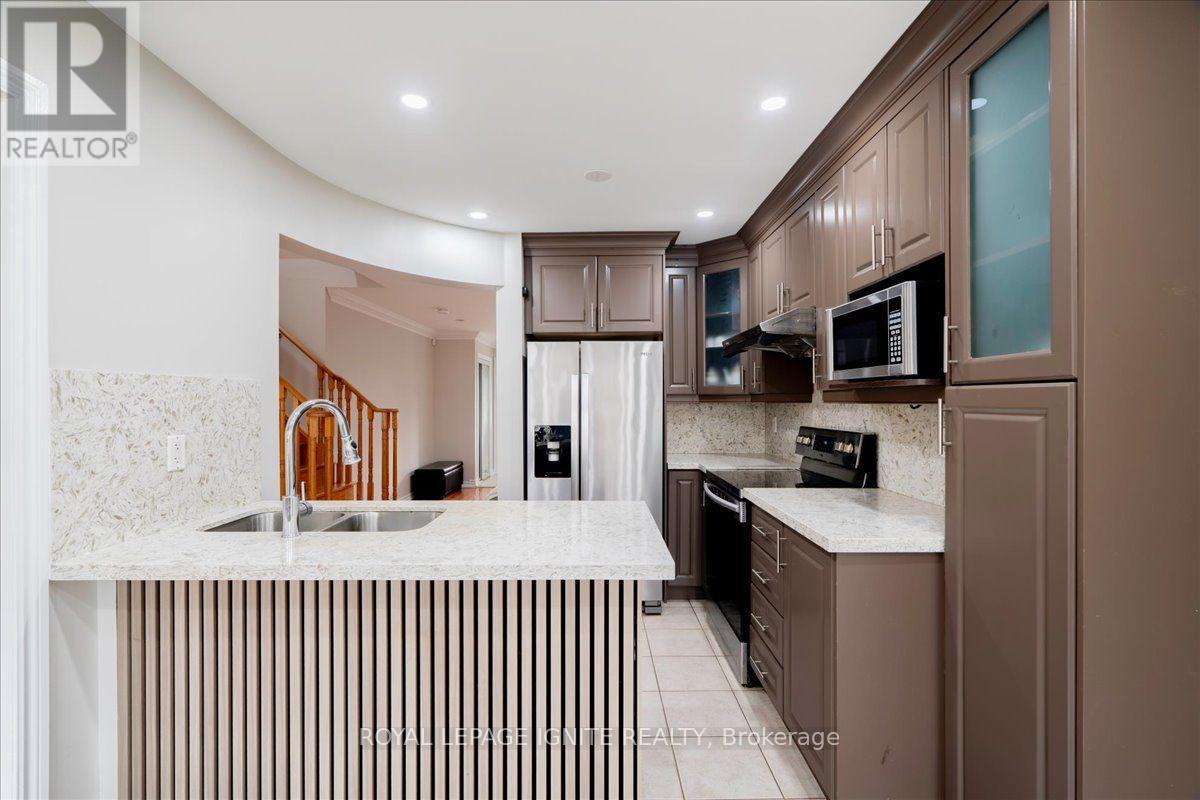 67 Severin Street, Brampton, Ontario  L6R 0P3 - Photo 14 - W13672678