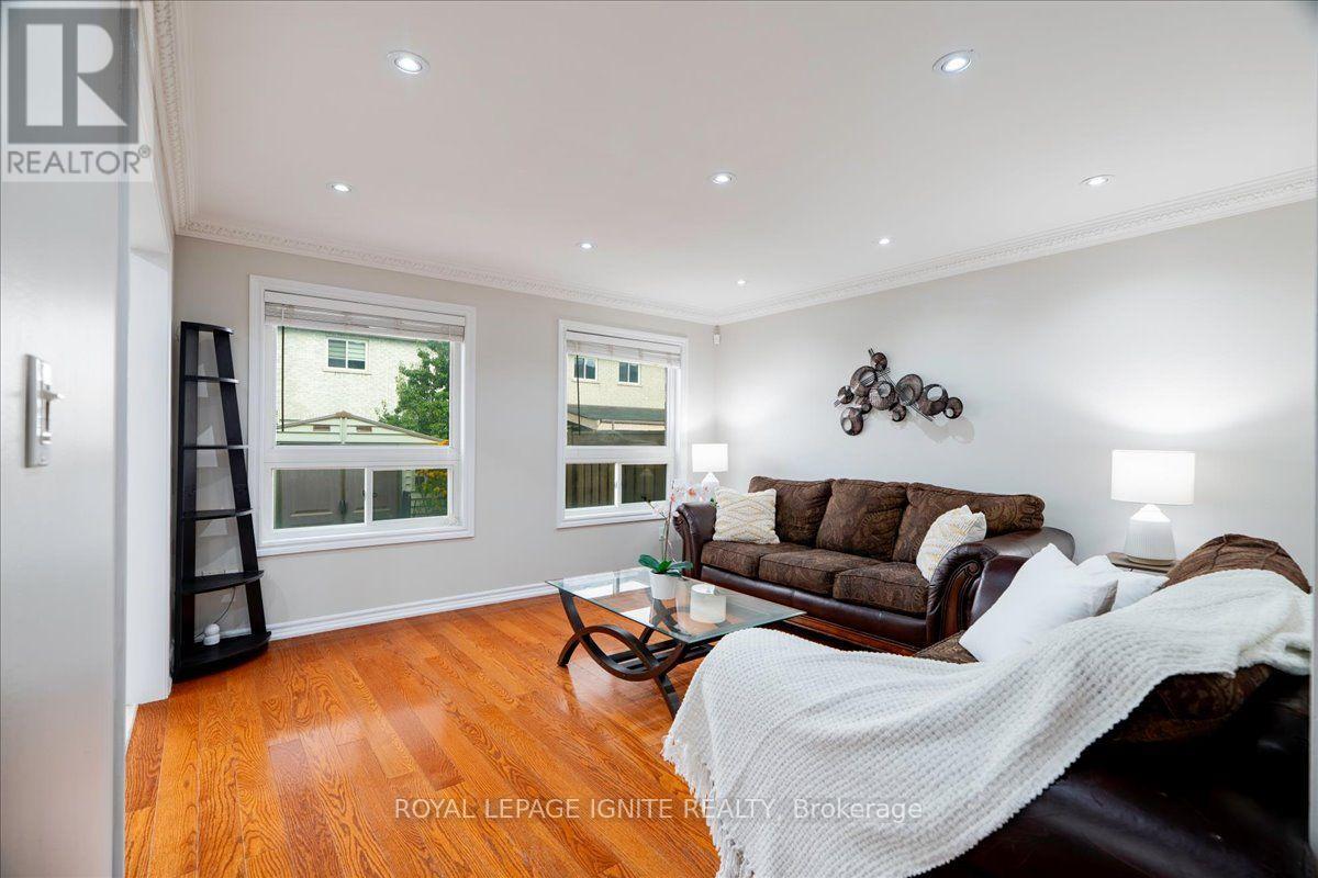 67 Severin Street, Brampton, Ontario  L6R 0P3 - Photo 8 - W13672678