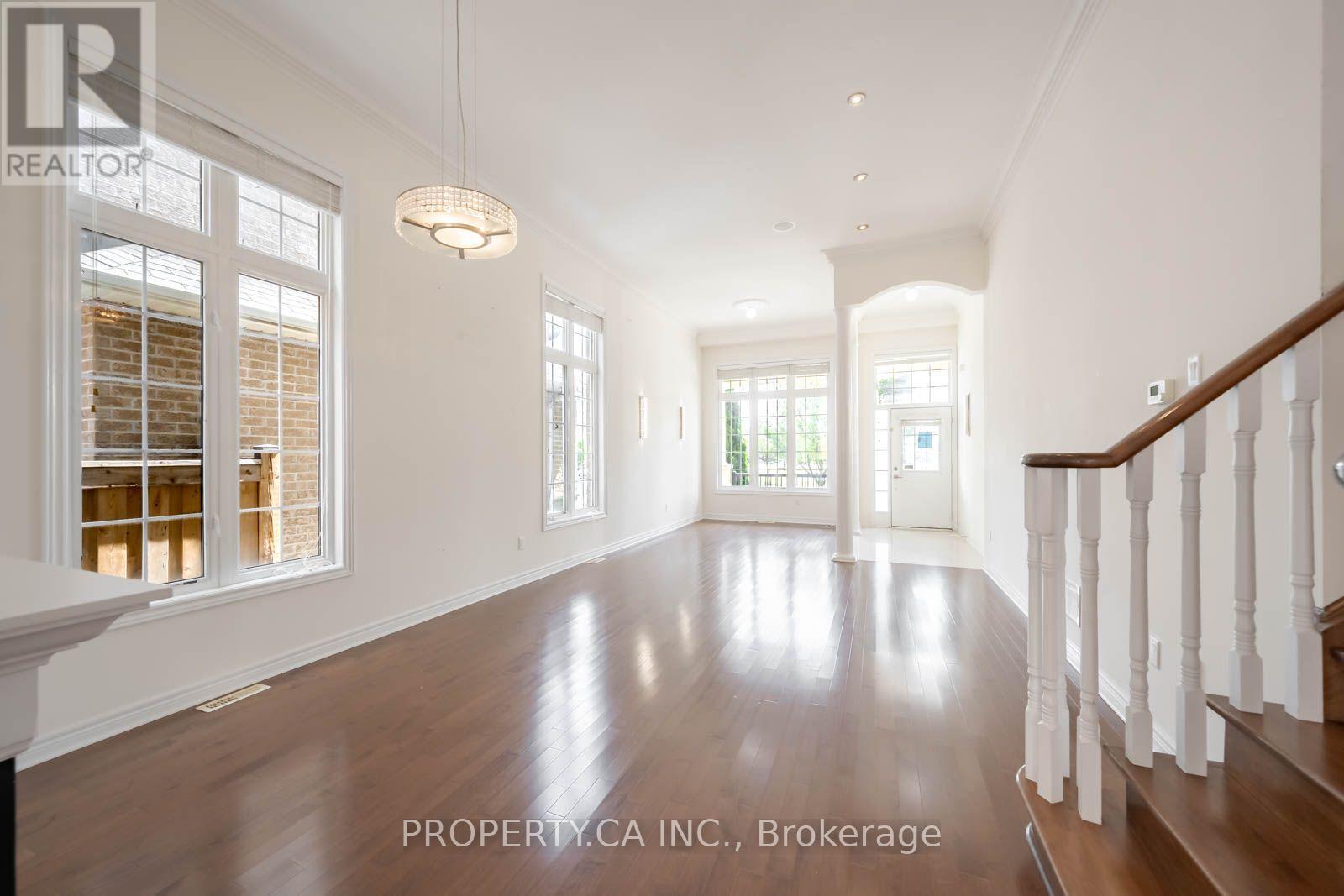 3 Shortreed Grove, Brampton, Ontario  L6R 0R6 - Photo 3 - W13672716