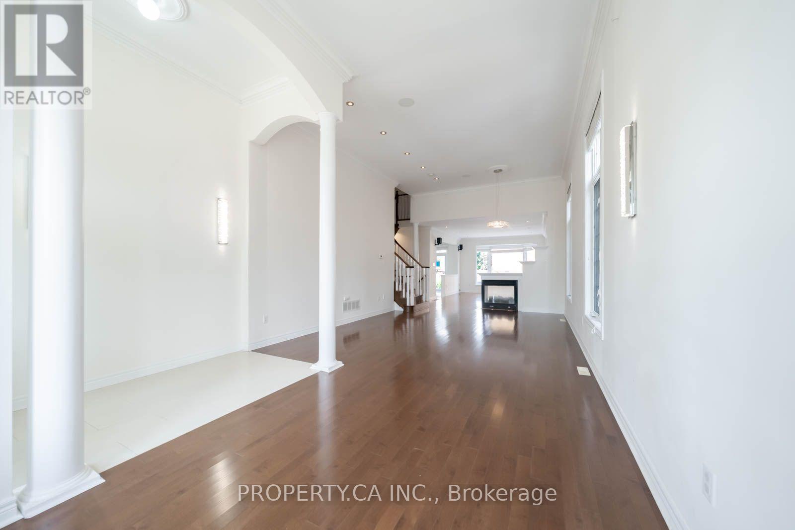 3 Shortreed Grove, Brampton, Ontario  L6R 0R6 - Photo 4 - W13672716