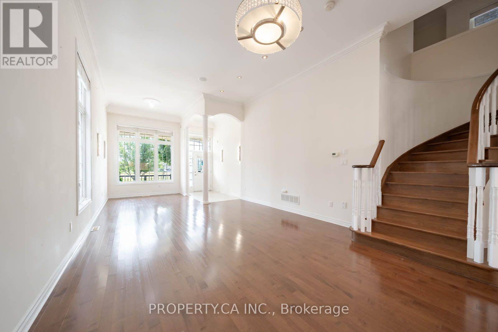 3 Shortreed Grove, Brampton, Ontario  L6R 0R6 - Photo 5 - W13672716