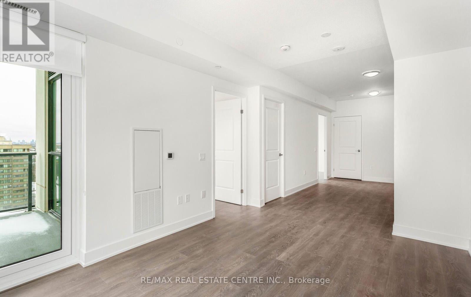 1307 - 204 Burnhamthorpe Road E, Mississauga, Ontario  L5A 0B3 - Photo 16 - W13672792