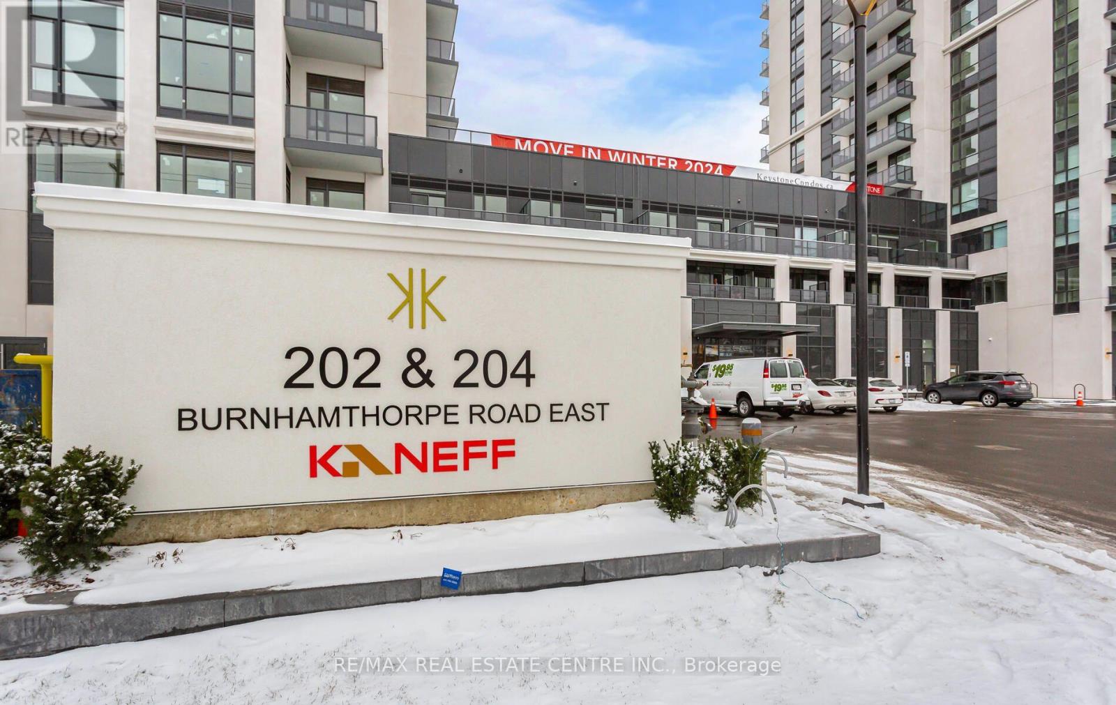 1307 - 204 Burnhamthorpe Road E, Mississauga, Ontario  L5A 0B3 - Photo 3 - W13672792