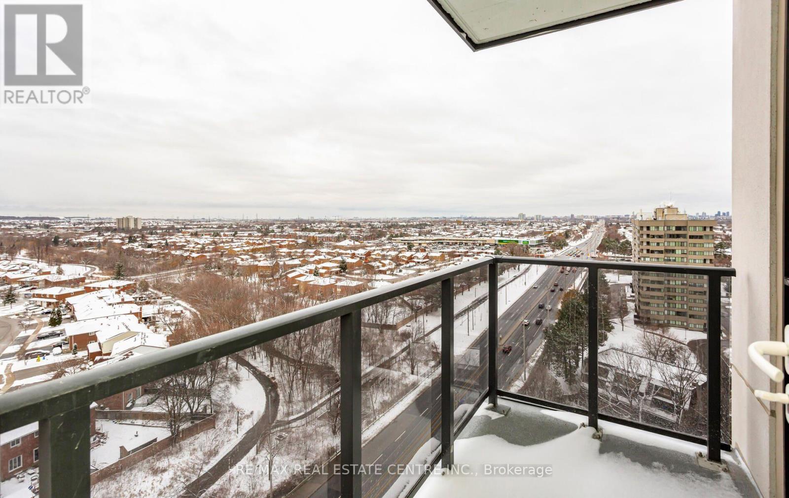 1307 - 204 Burnhamthorpe Road E, Mississauga, Ontario  L5A 0B3 - Photo 30 - W13672792