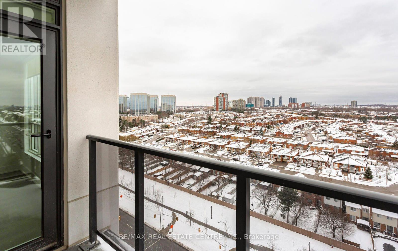 1307 - 204 Burnhamthorpe Road E, Mississauga, Ontario  L5A 0B3 - Photo 31 - W13672792