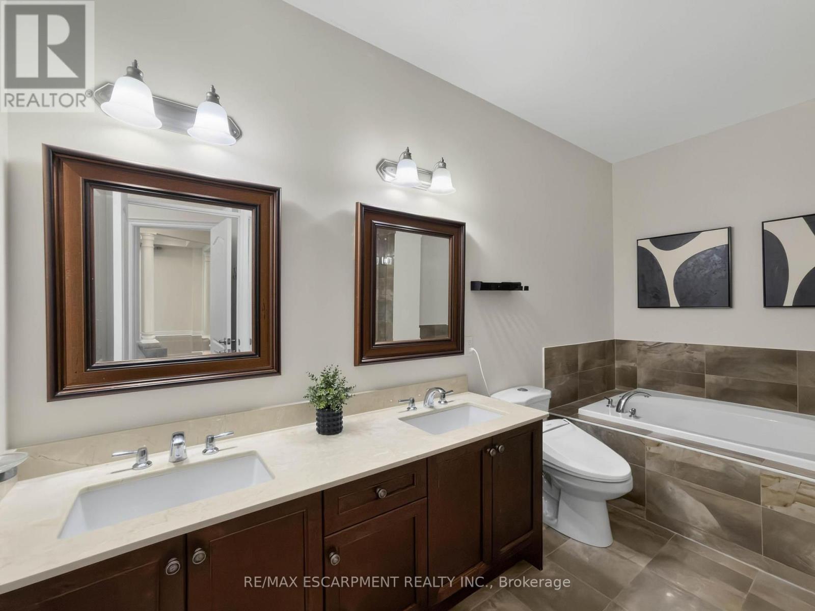 17 - 3353 Liptay Avenue, Oakville, Ontario  L6M 0M6 - Photo 17 - W13672844