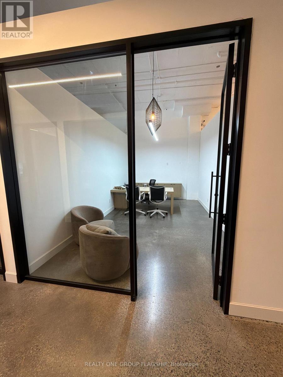 101-T1 - 1377 The Queensway, Toronto, Ontario M8Z 1T1 - Photo 25 - W13672866