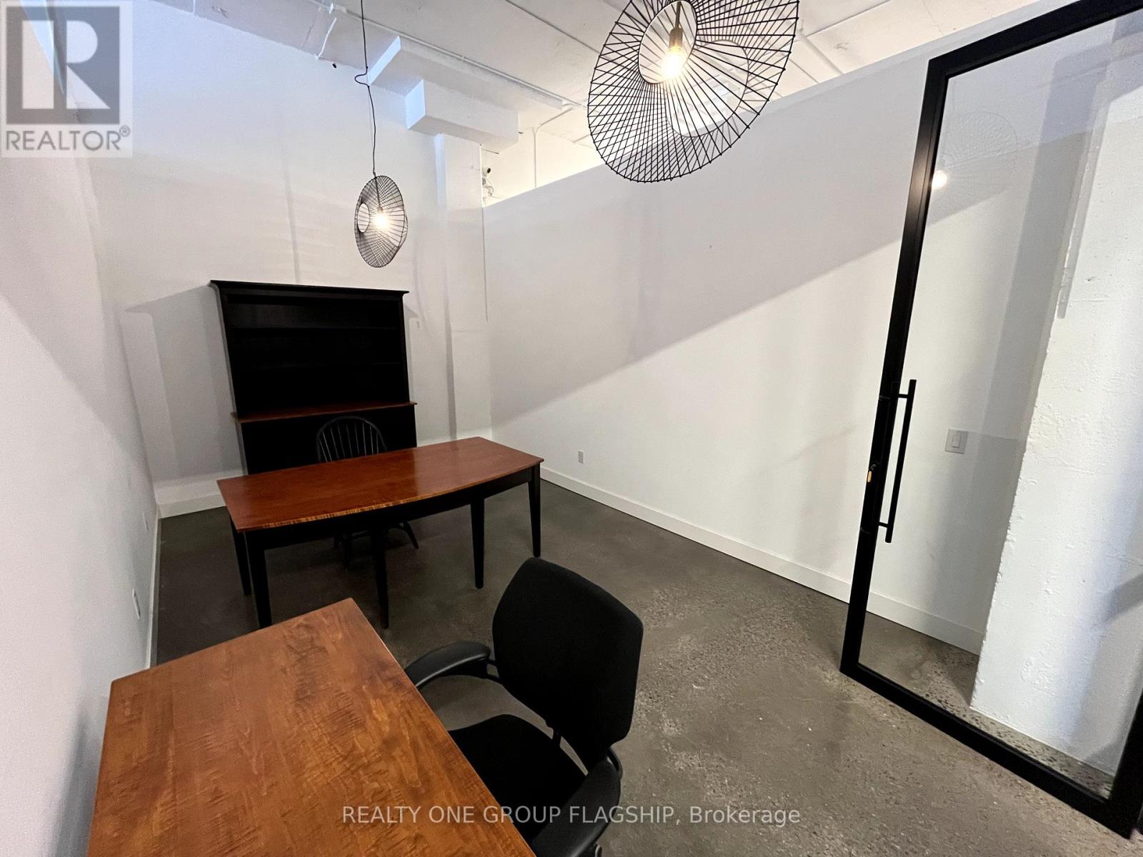 101-T1 - 1377 The Queensway, Toronto, Ontario M8Z 1T1 - Photo 32 - W13672866