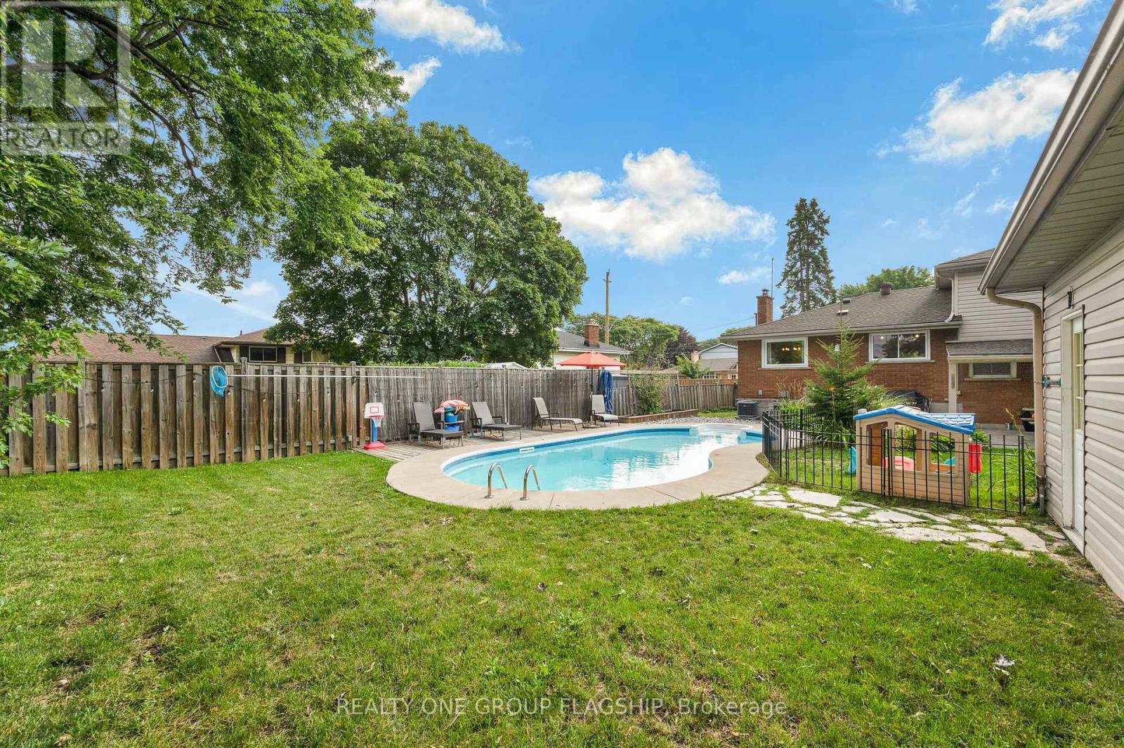 118 Princeton Drive, Hamilton, Ontario  L8T 4B7 - Photo 38 - X13672624