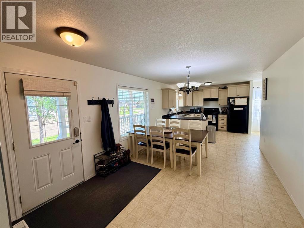 10905 98 Ave, La Crete, Alberta  T0H 2H0 - Photo 14 - A2336289