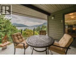 6950 PORPOISE DRIVE, Sechelt, British Columbia